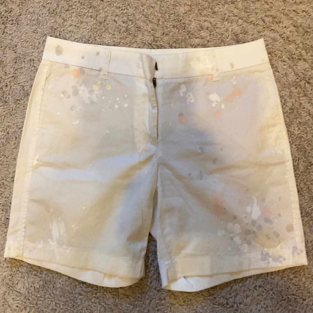 J.CREW LIMITED-EDITION SHORTS IN PAINT SPLATTER. SIZE: 4. COLOR: WHITE.